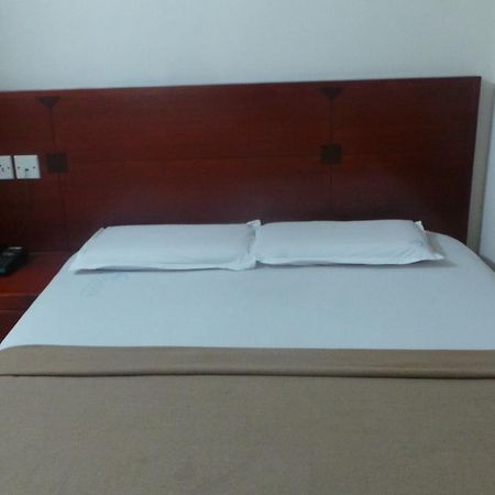 Kooloth Lake View Residency Hotel Coimbatore Eksteriør billede