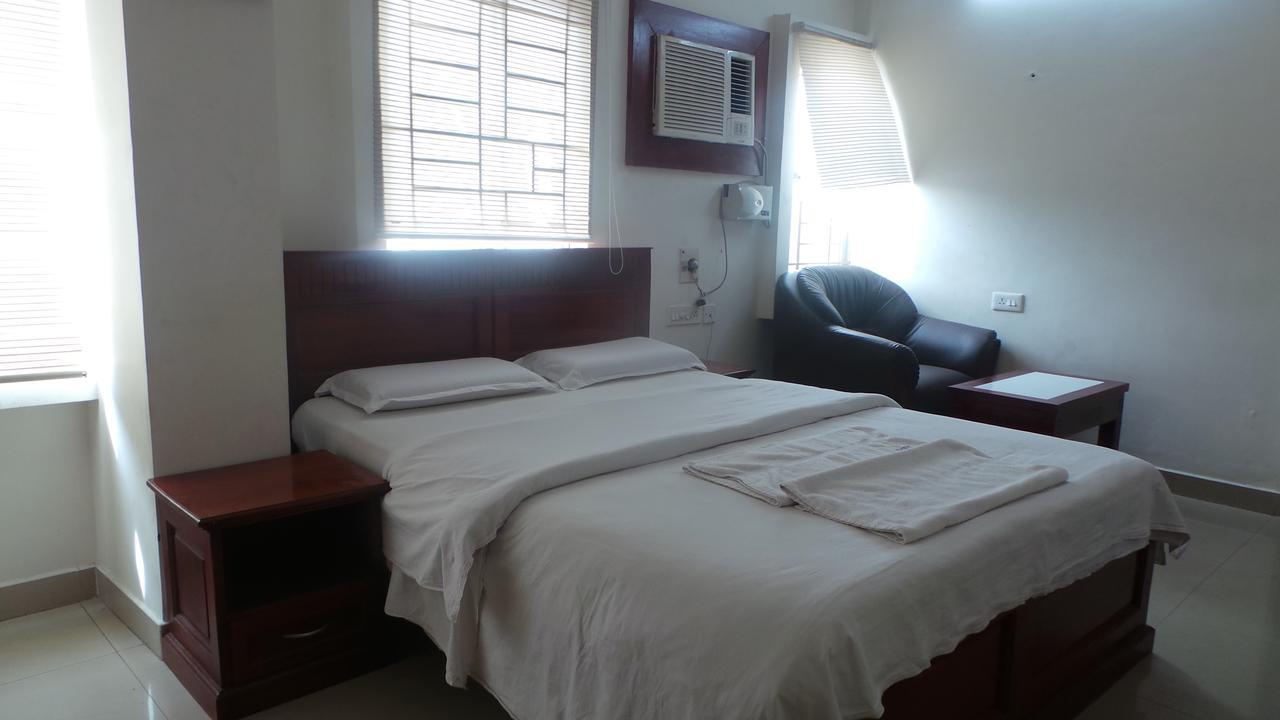 Kooloth Lake View Residency Hotel Coimbatore Eksteriør billede