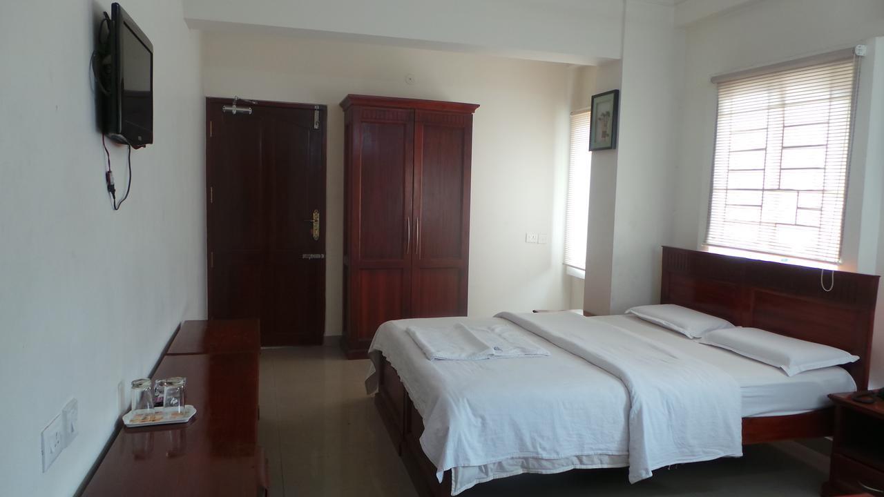 Kooloth Lake View Residency Hotel Coimbatore Eksteriør billede