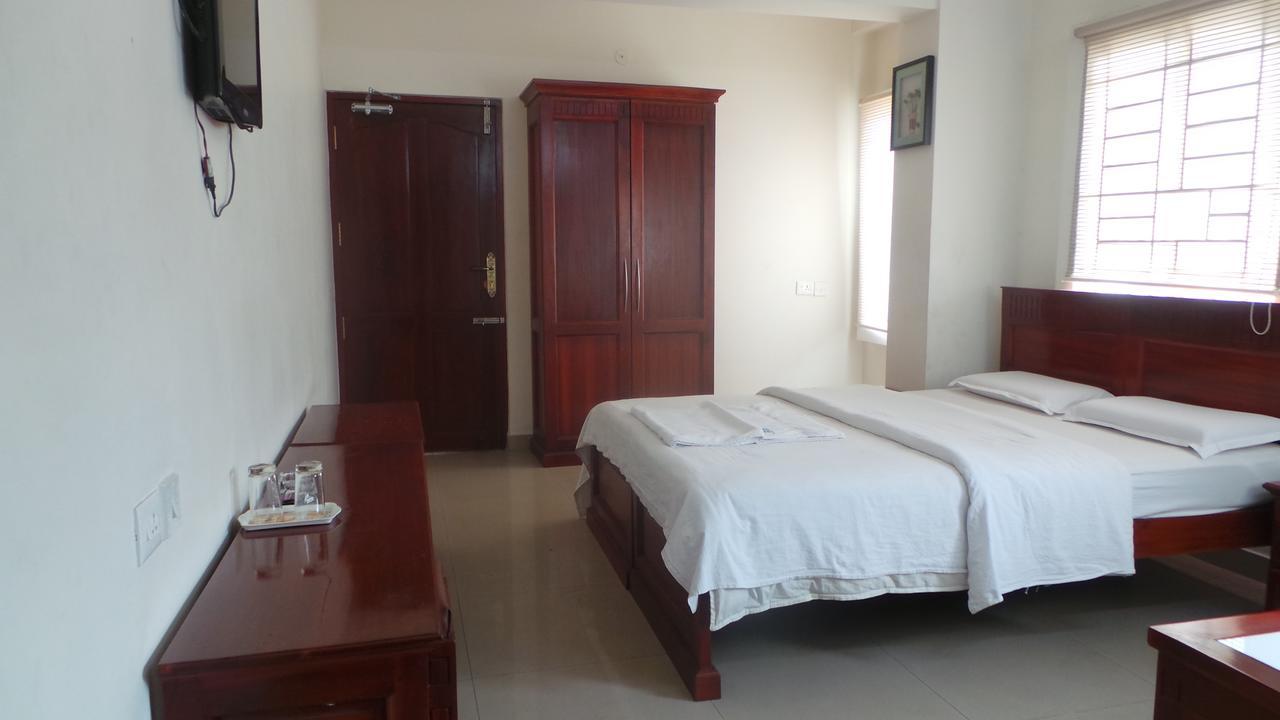 Kooloth Lake View Residency Hotel Coimbatore Eksteriør billede