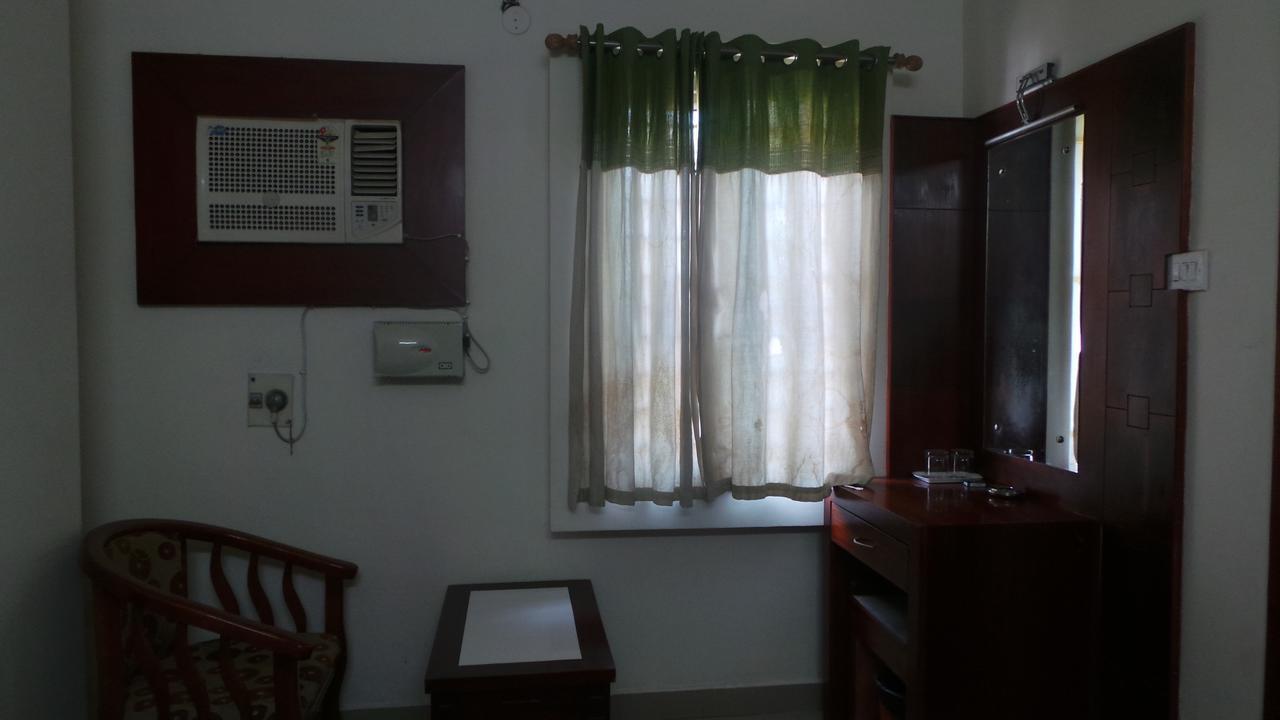 Kooloth Lake View Residency Hotel Coimbatore Eksteriør billede