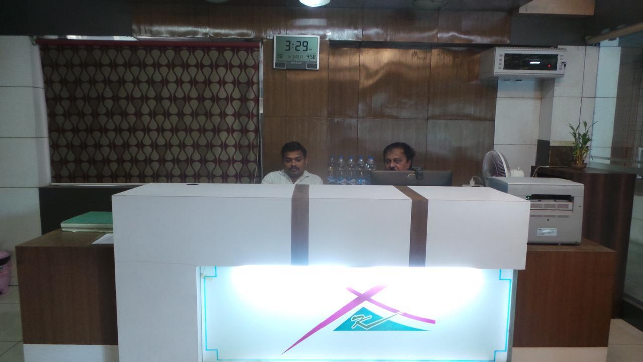 Kooloth Lake View Residency Hotel Coimbatore Eksteriør billede